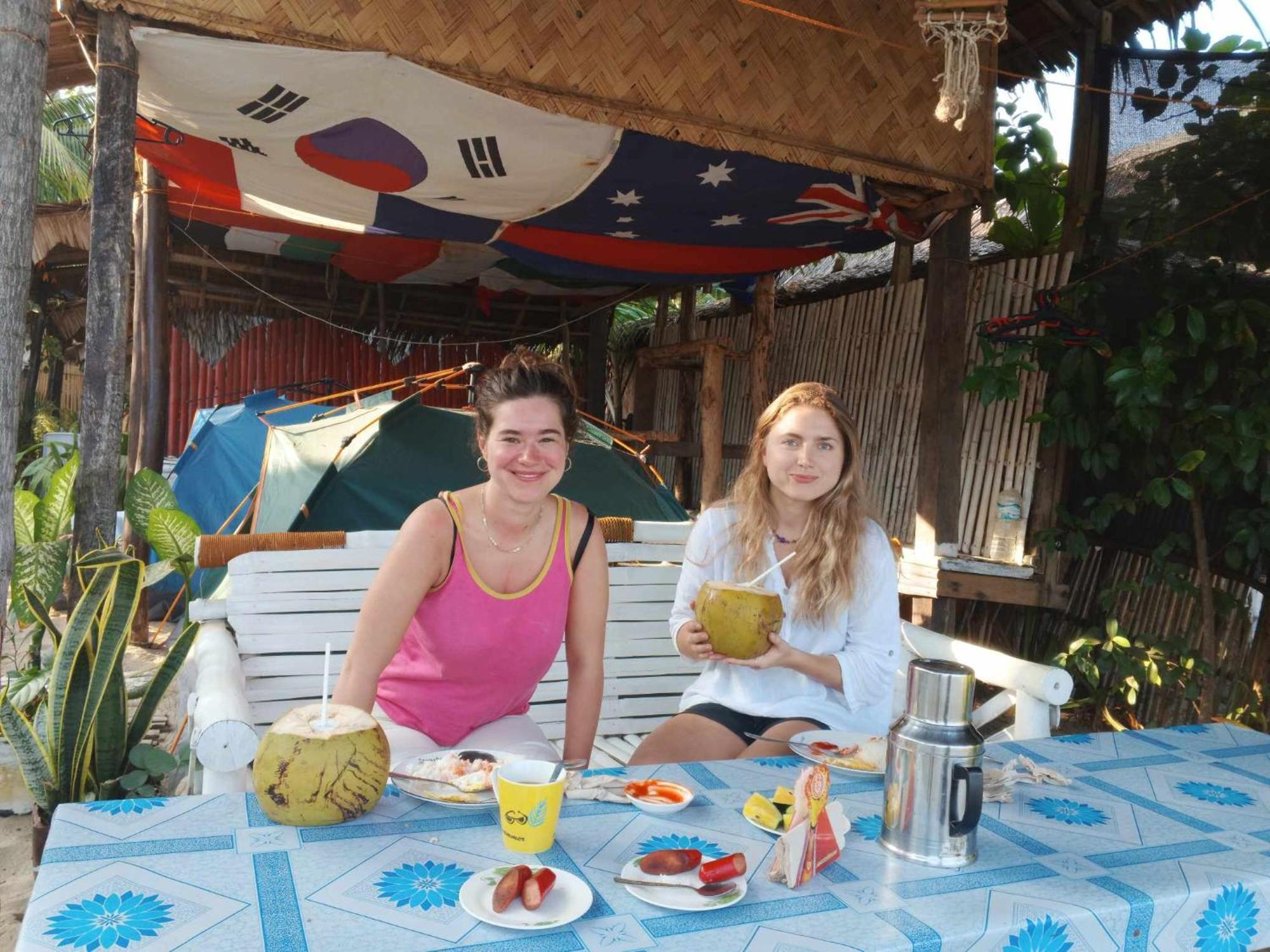 8 Star Paradise Locaroc Eksteriør billede